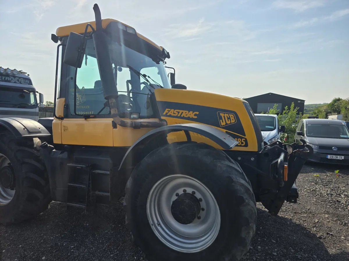 JCB FASTRAC 3185 AUTOSHIFT - Image 1