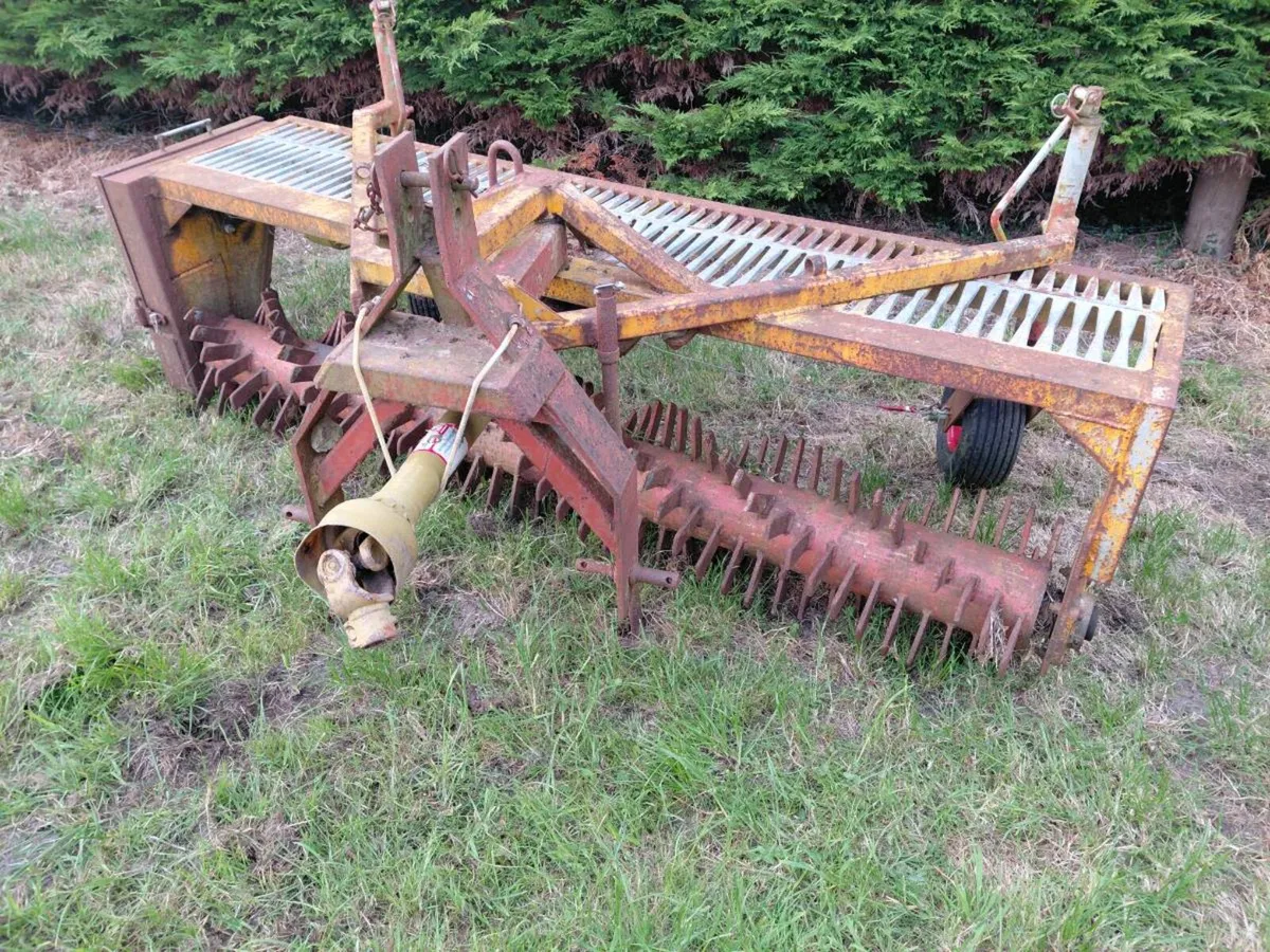 Stone rake - Image 1