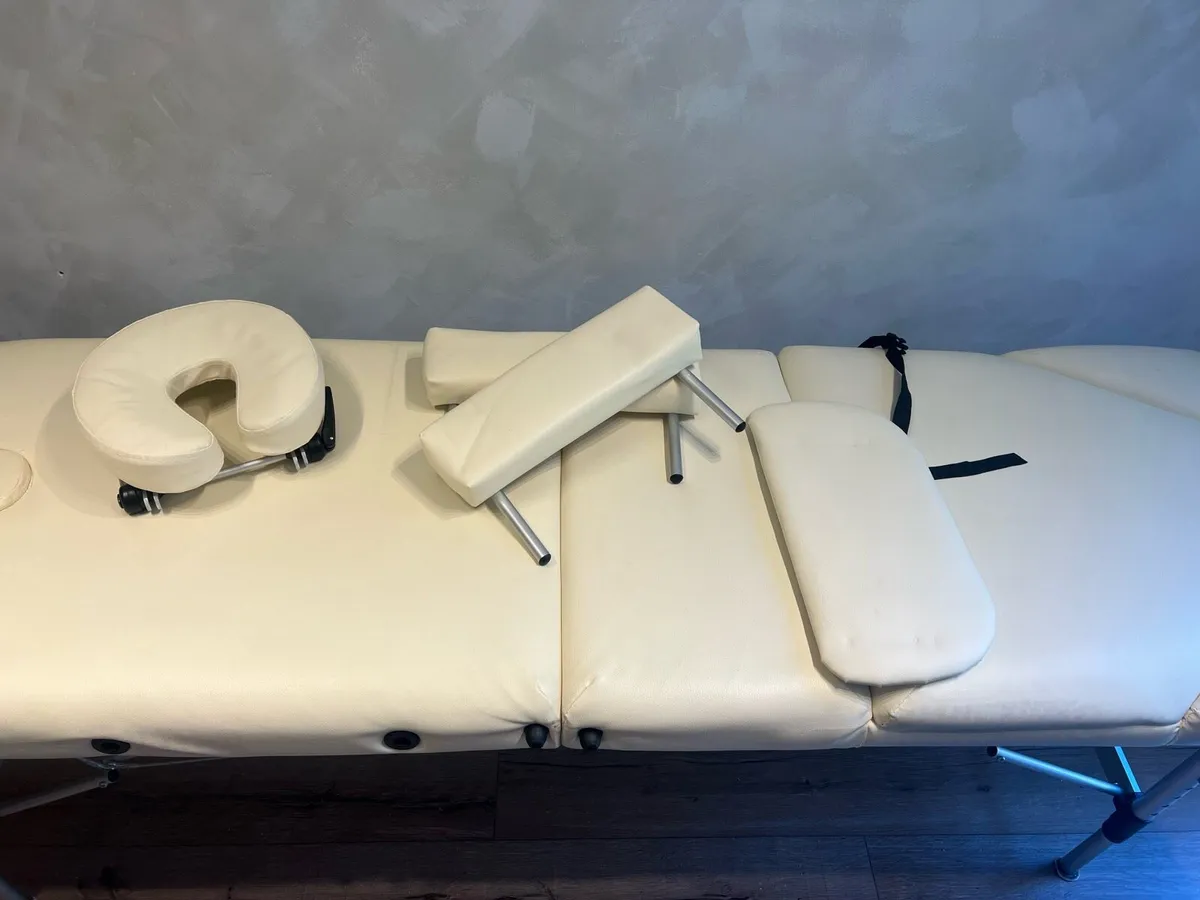 Beauty/Salon bed - Image 3