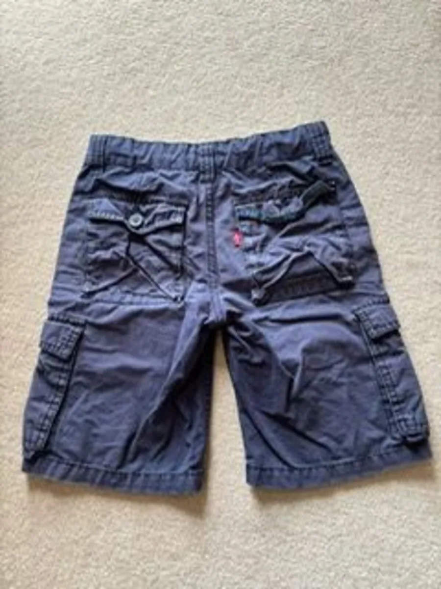 Levis Navy Cargo Shorts age 6-7 - Image 2