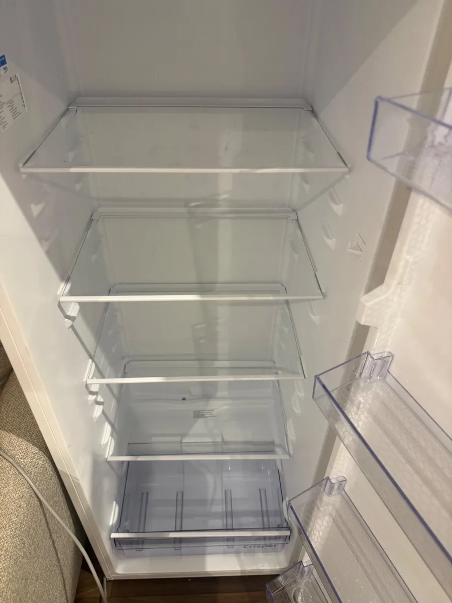 Below 252 L Fridge (LSG4545W) - Image 3