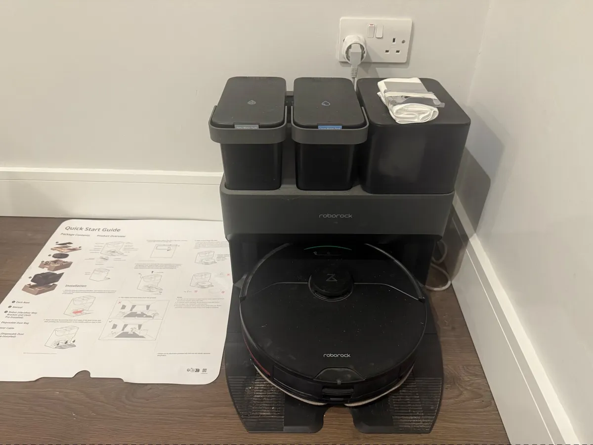 Roborock S7 MaxV automatic vacuum - Image 1