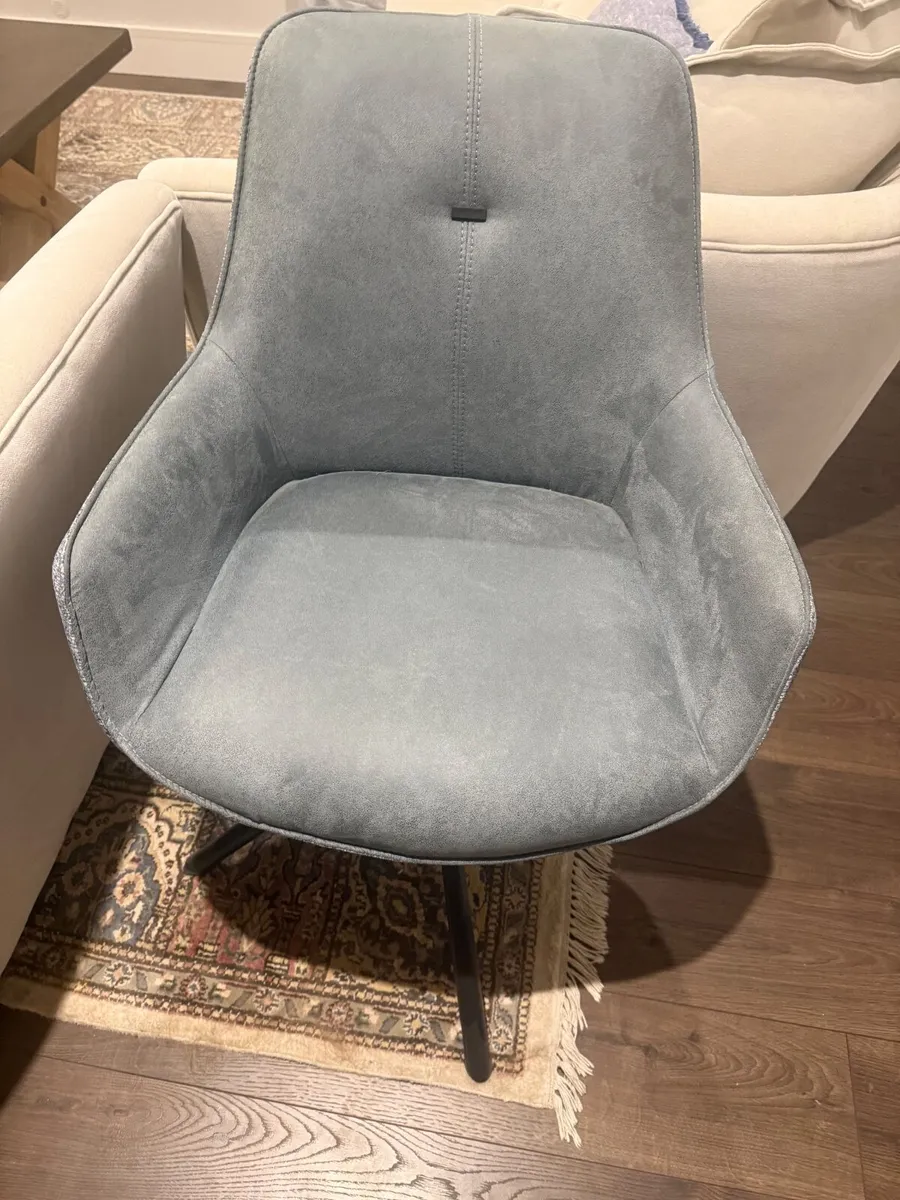 Desk chair