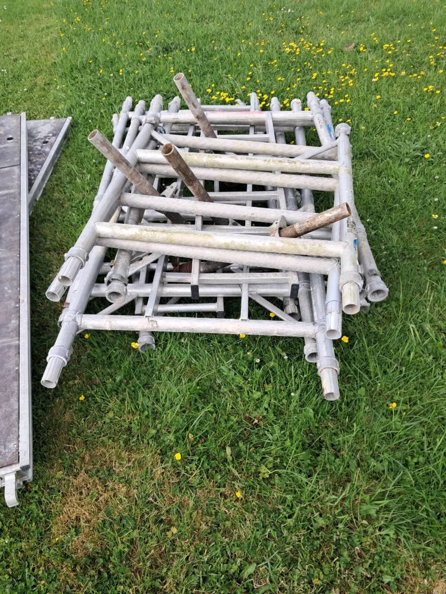 Scaffolding Towers - Image 1