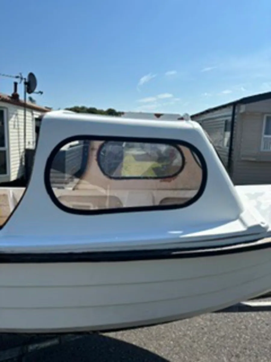 Boat - Image 3