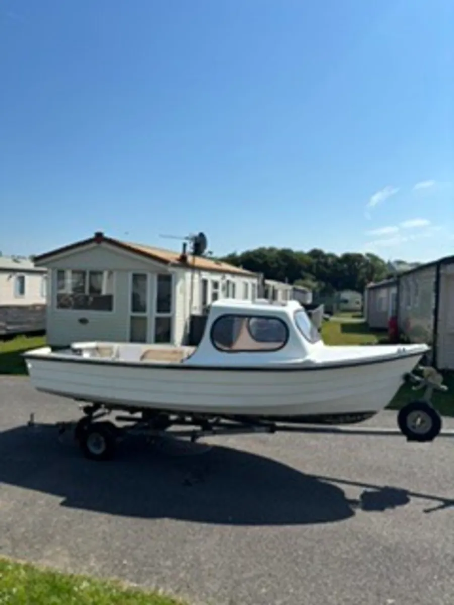 Boat - Image 4