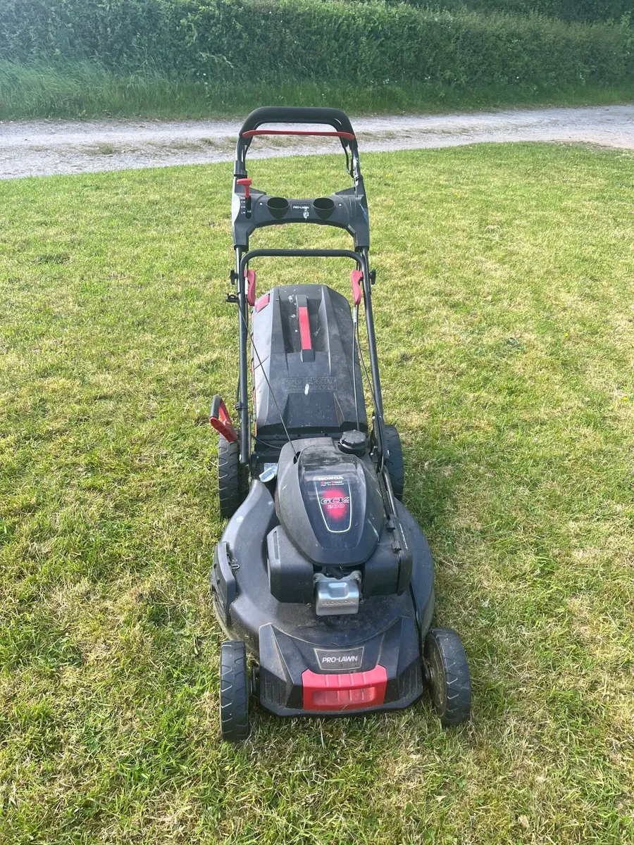 Honda GCX200 Self Propelled Lawnmower 56cm - Image 1
