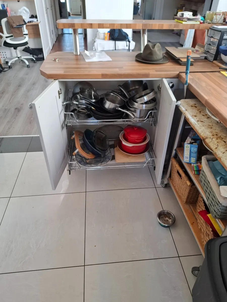 Full solid wood kitchen - Image 4