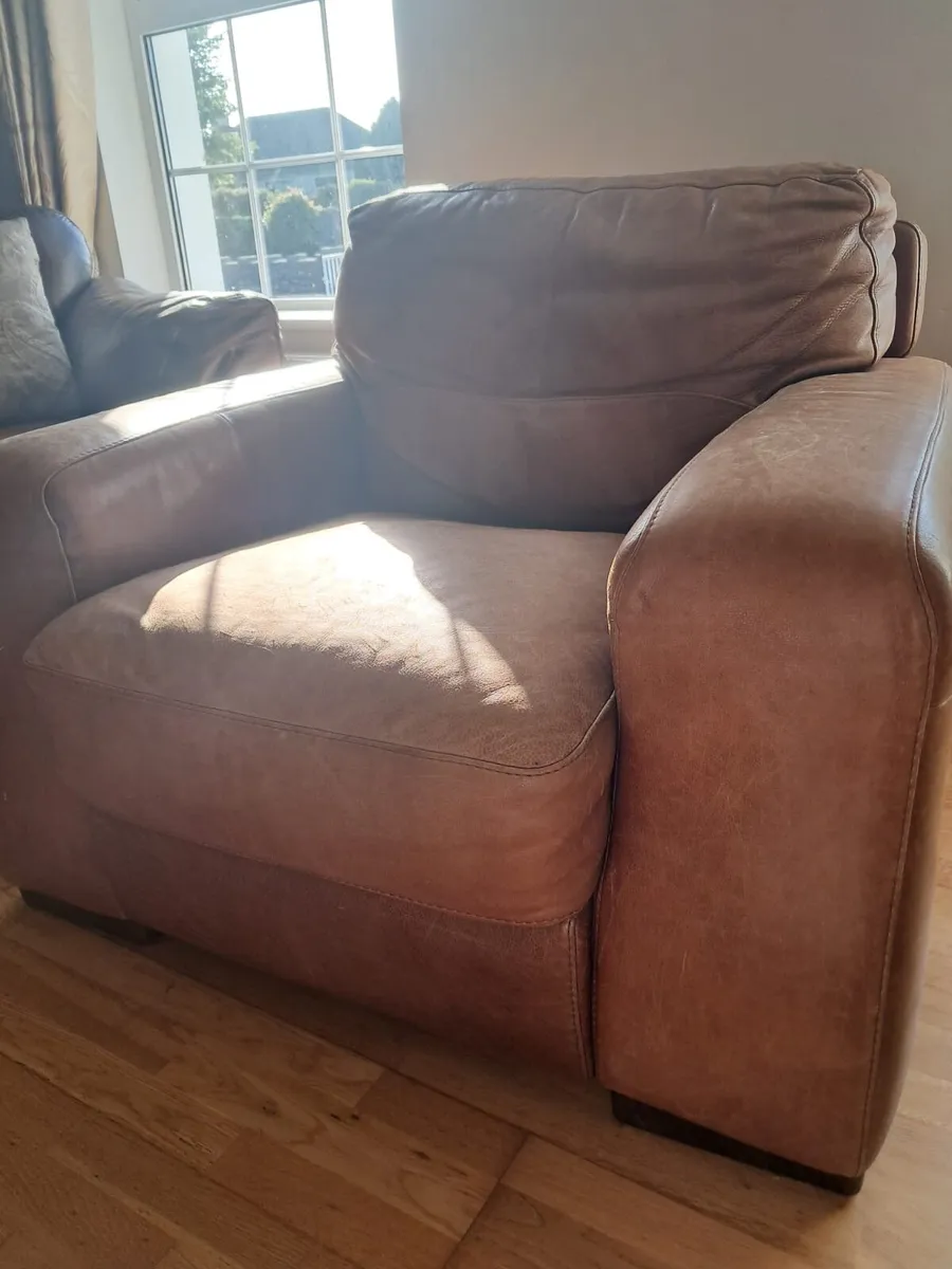 Leather couch and armchair - Image 4