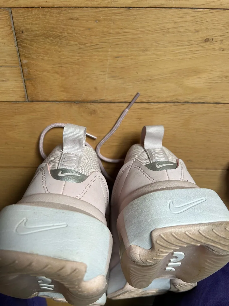 Nike Trainers - Image 4