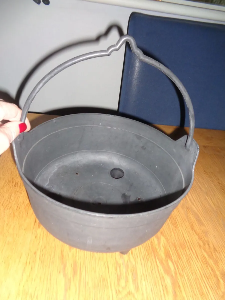 Garden Flower Pot for Sale - Image 1