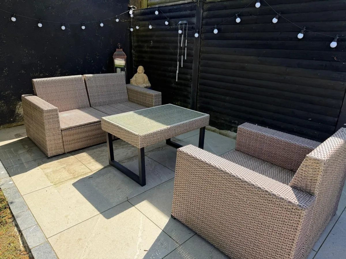 4 SEATER RATTAN CUBE GARDEN FURNITURE - Image 4
