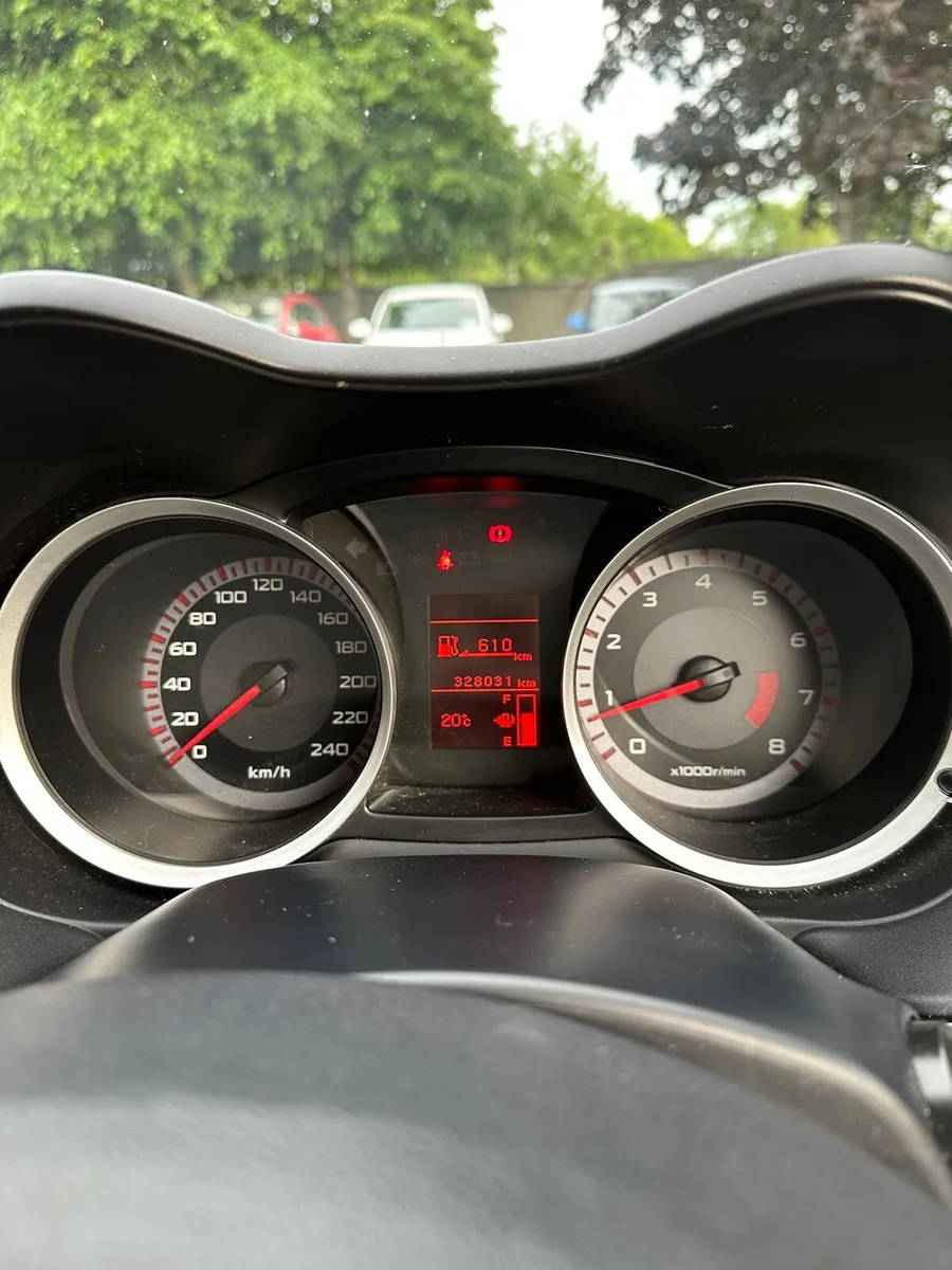 Mitsubishi Lancer - Image 4