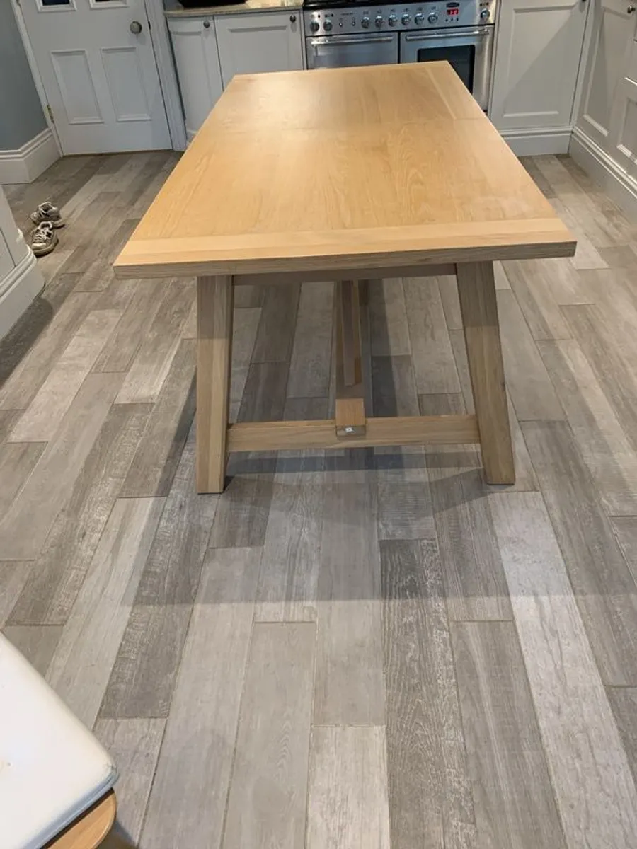 Dining - Image 1