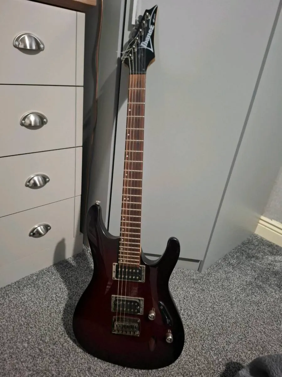 Ibanes S series & fender mustang 1 amp - Image 3