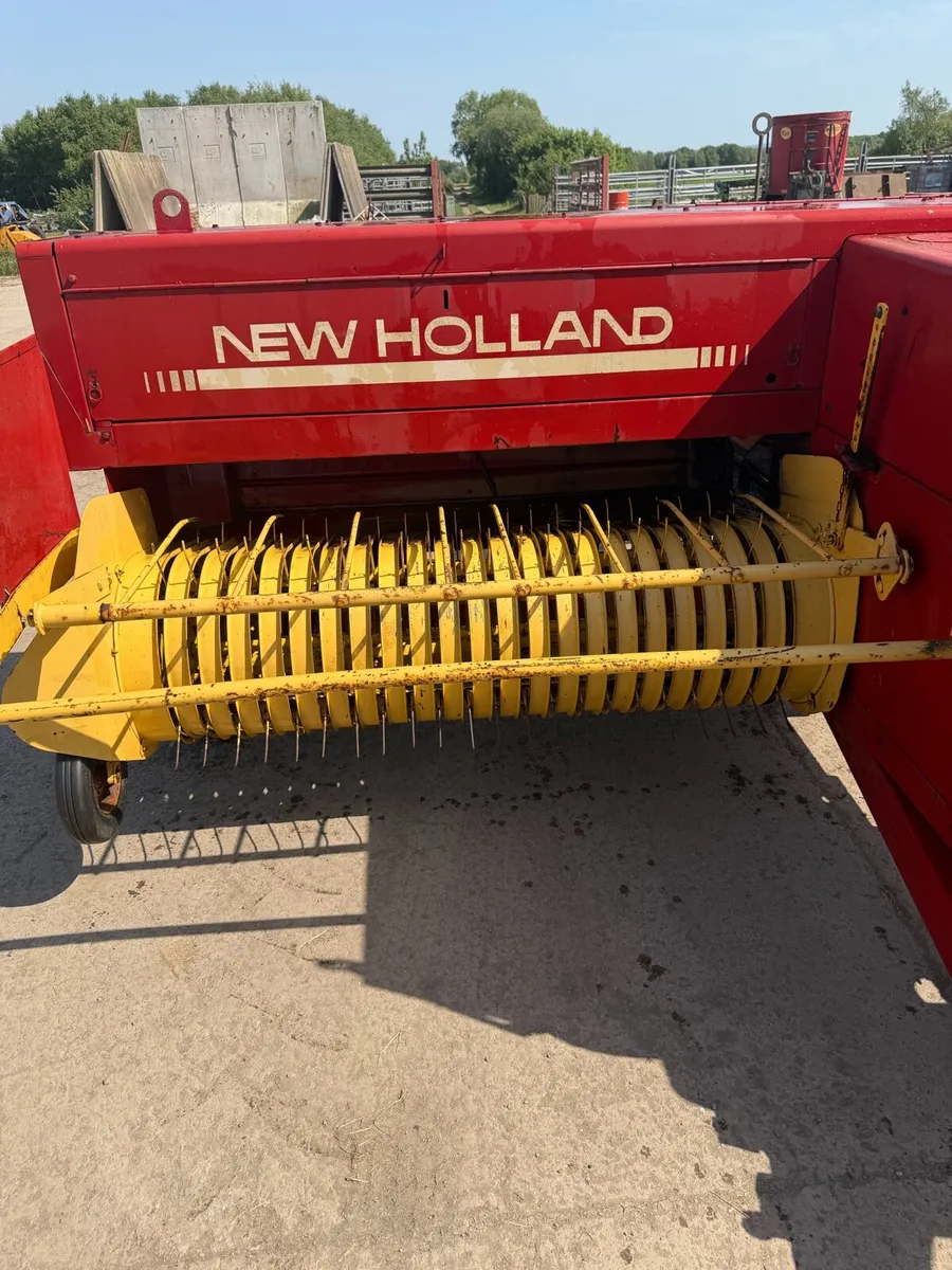 New Holland 565 - Image 2