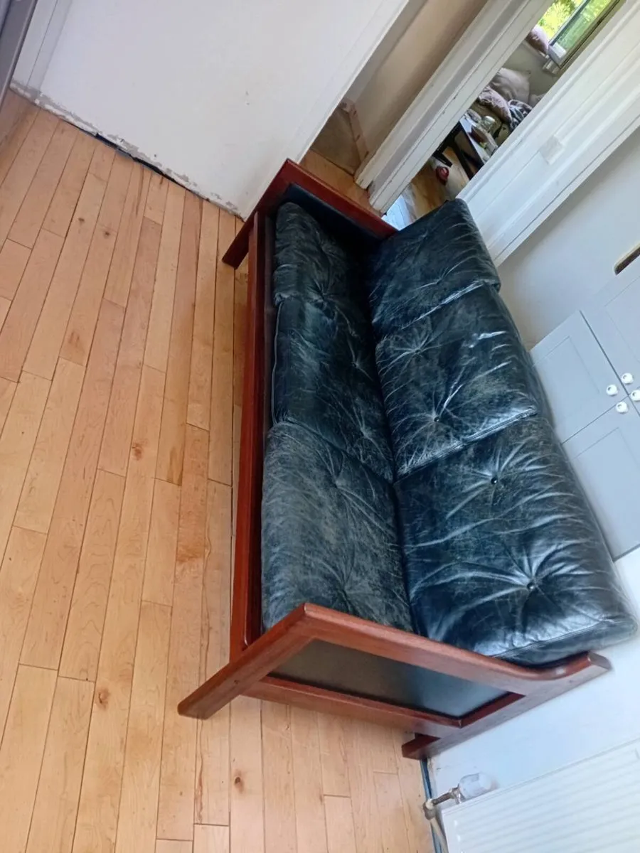 mid century teak black leather sofa rare dyrlund - Image 2