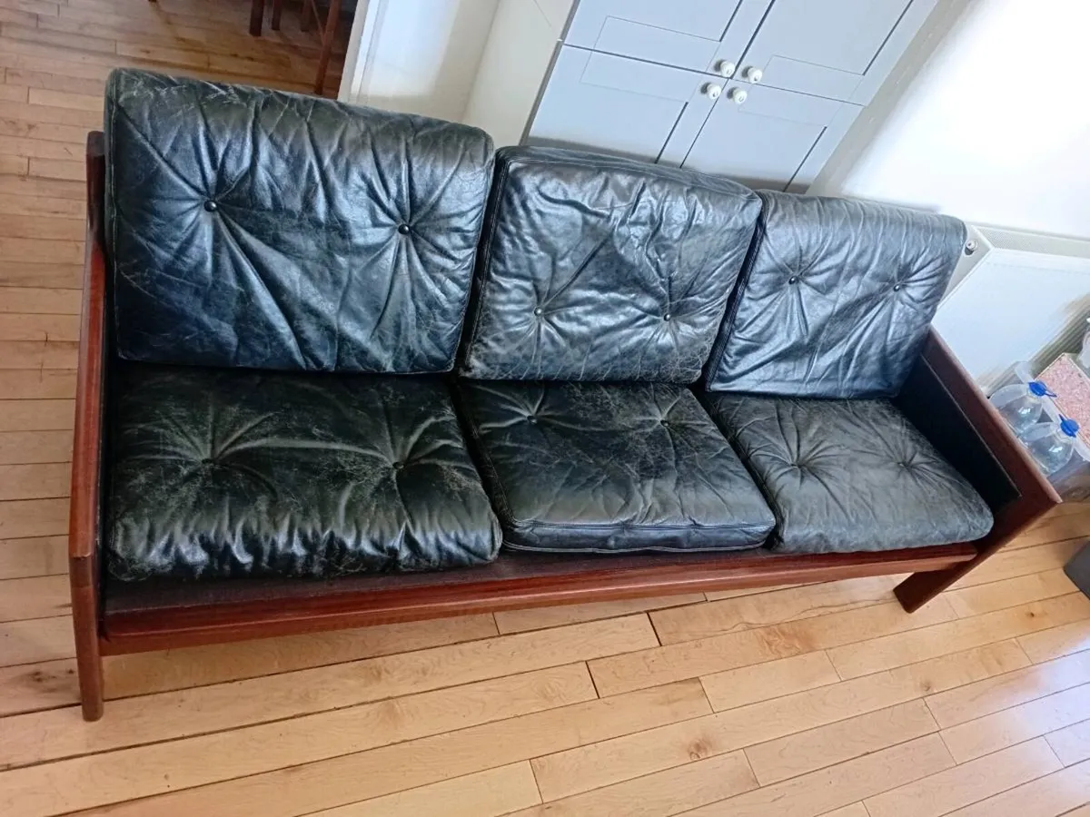 mid century teak black leather sofa rare dyrlund - Image 3
