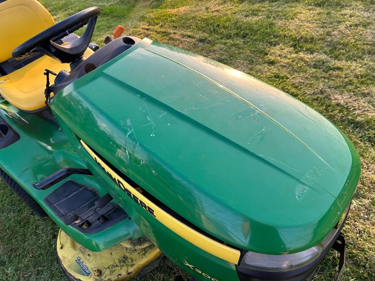 John Deere x300r Ride-on mower - Image 3