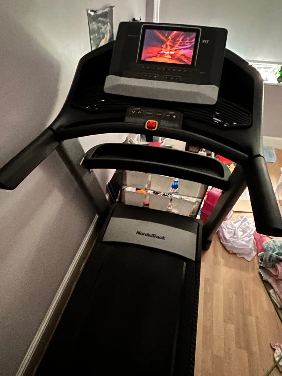 Nordic Track Elite Treadmill - Image 3