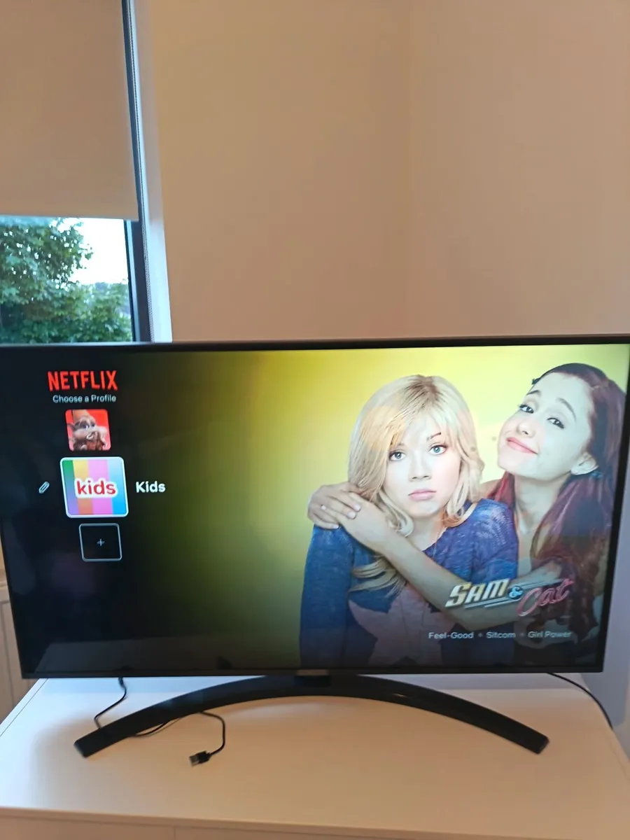 Smart TV - Image 2