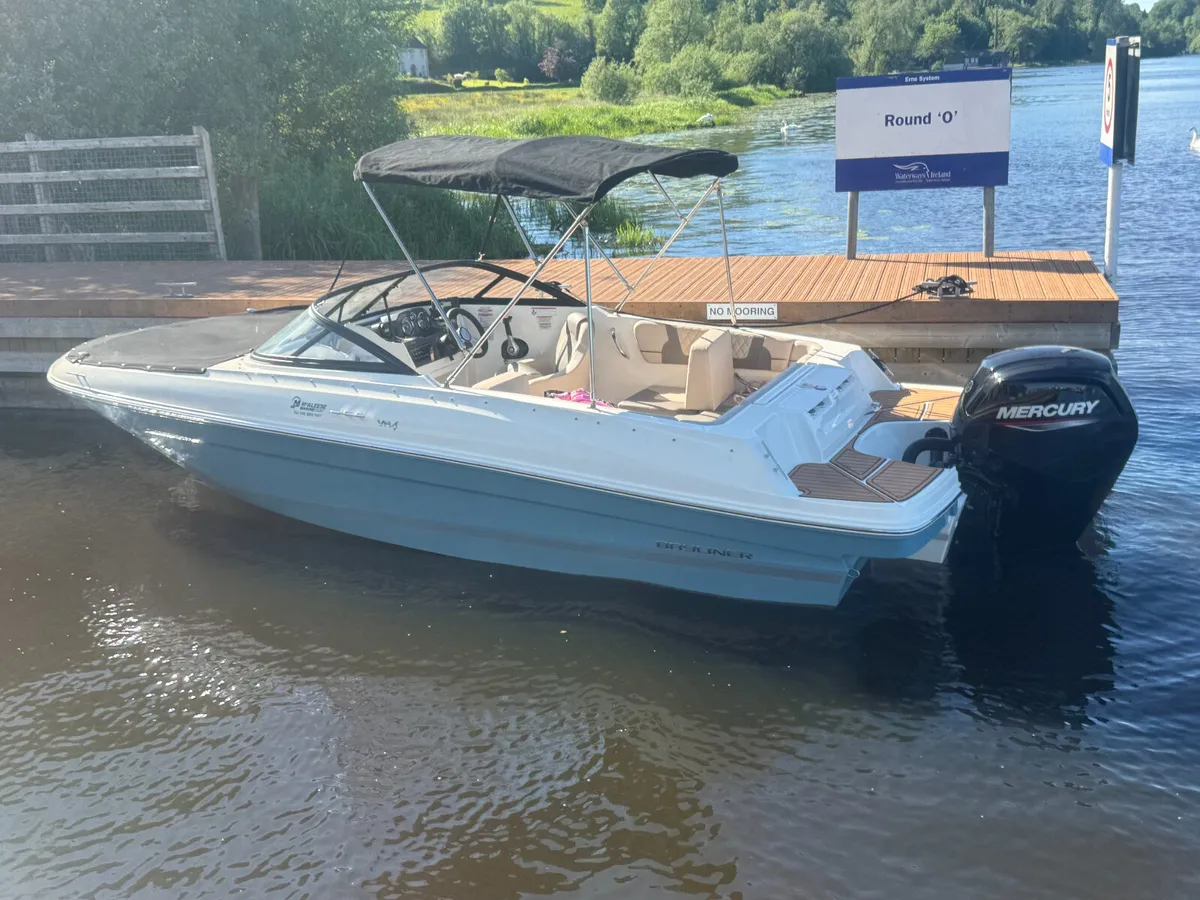 Bayliner VR4 bowrider - Image 1