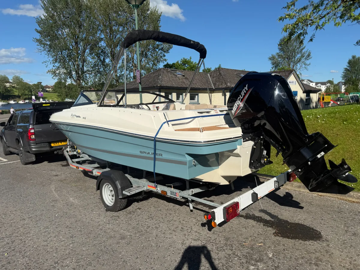Bayliner VR4 bowrider - Image 3