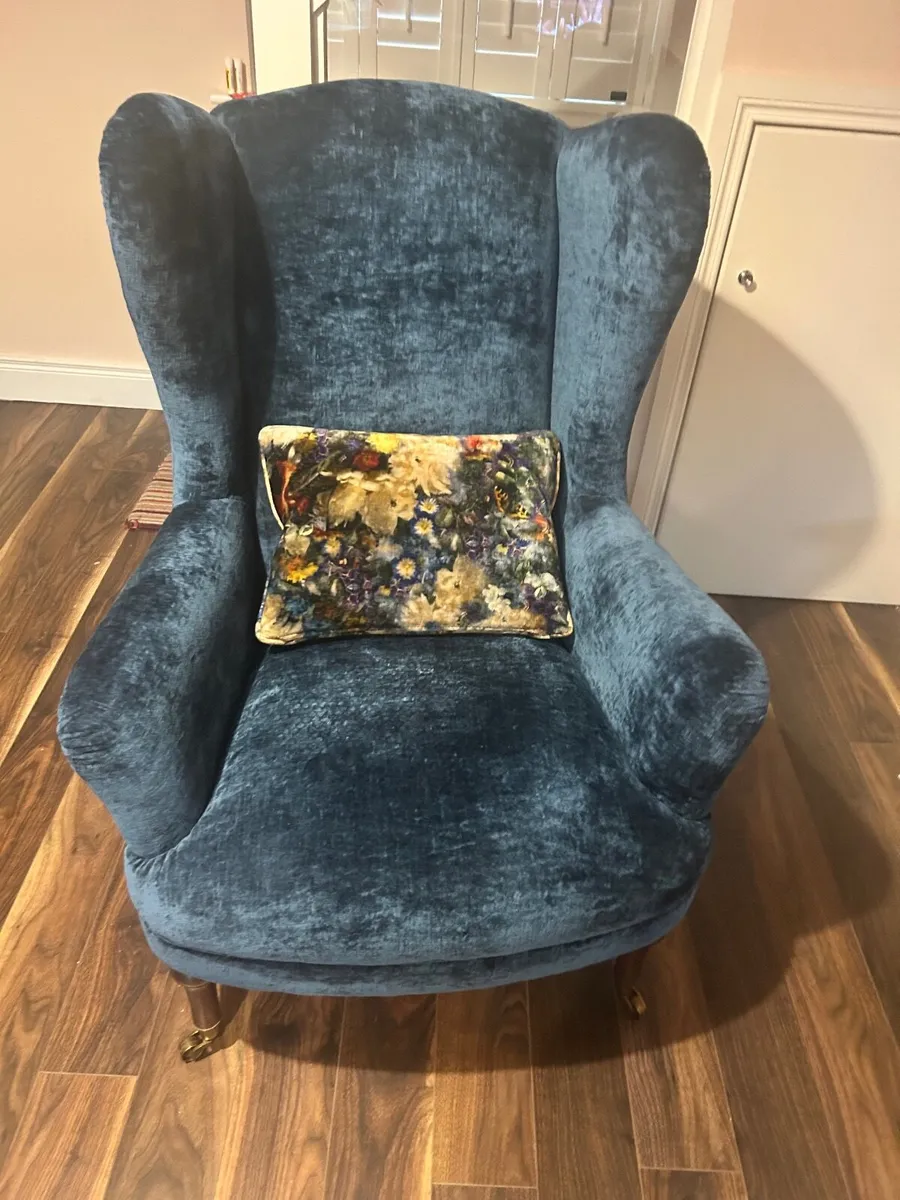 Spink & Edgar Crawford Wing Armchair - Image 2