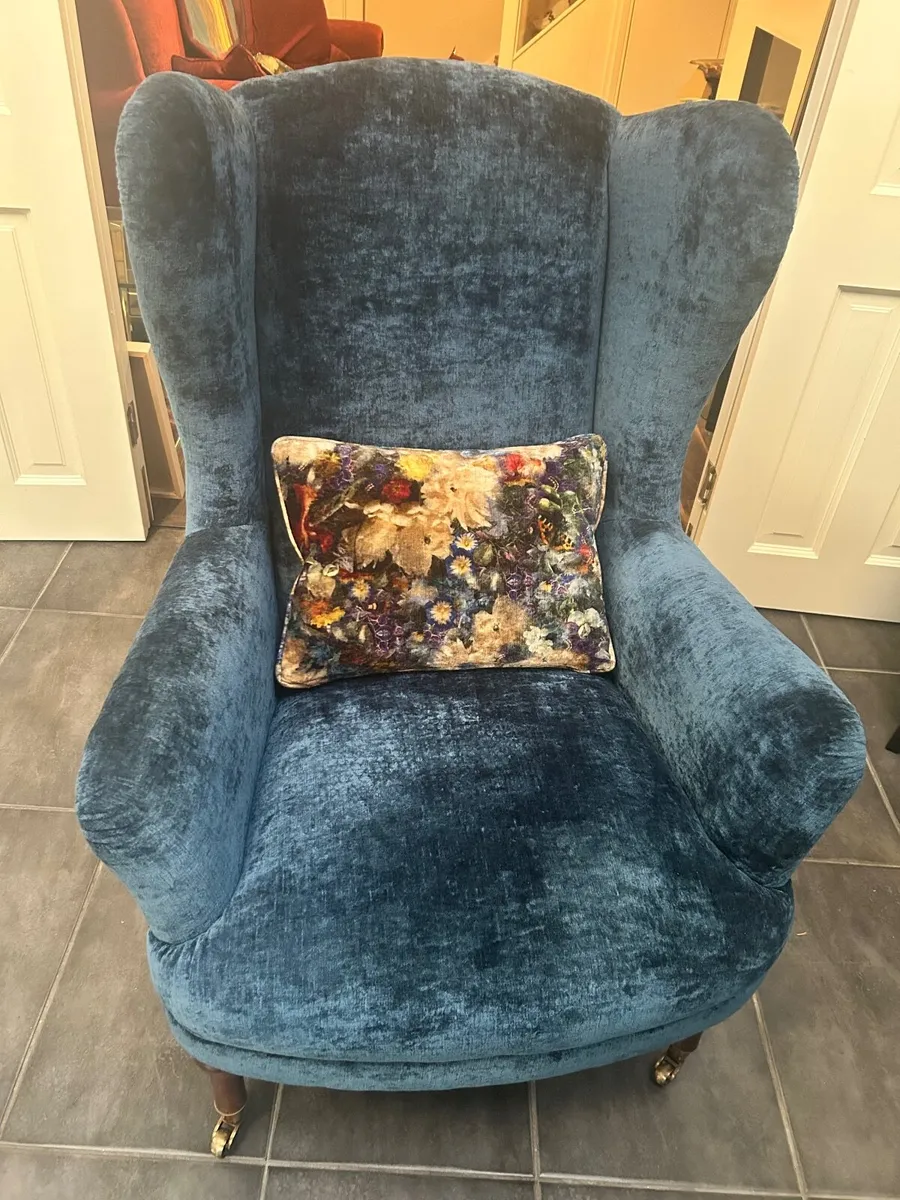 Spink & Edgar Crawford Wing Armchair - Image 1