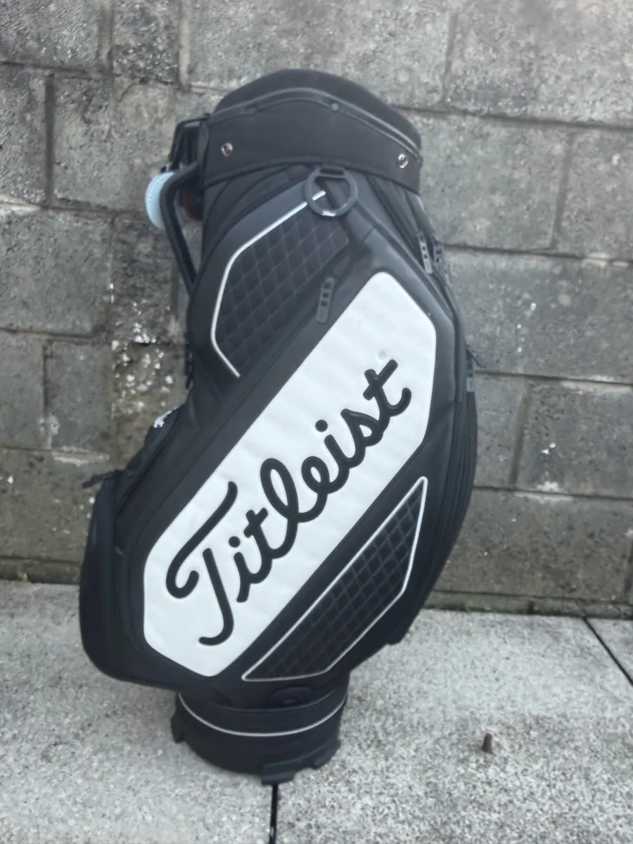 Titleist Mid Size Tour Bag - Image 3
