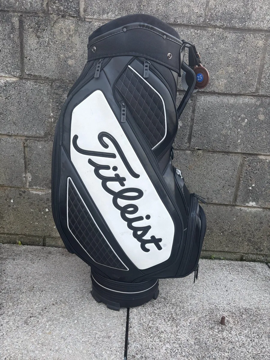 Titleist Mid Size Tour Bag - Image 1