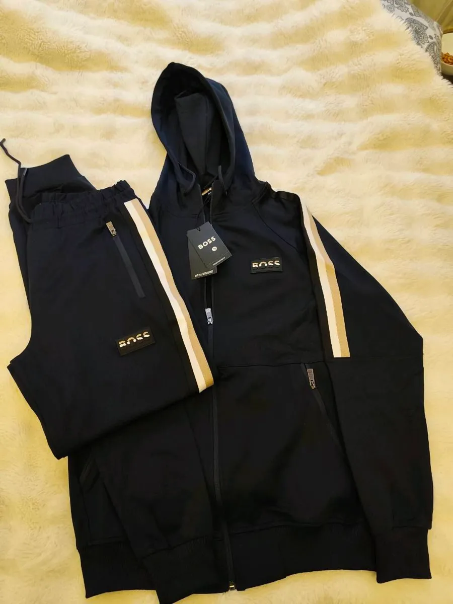 a tracksuit set - Image 1