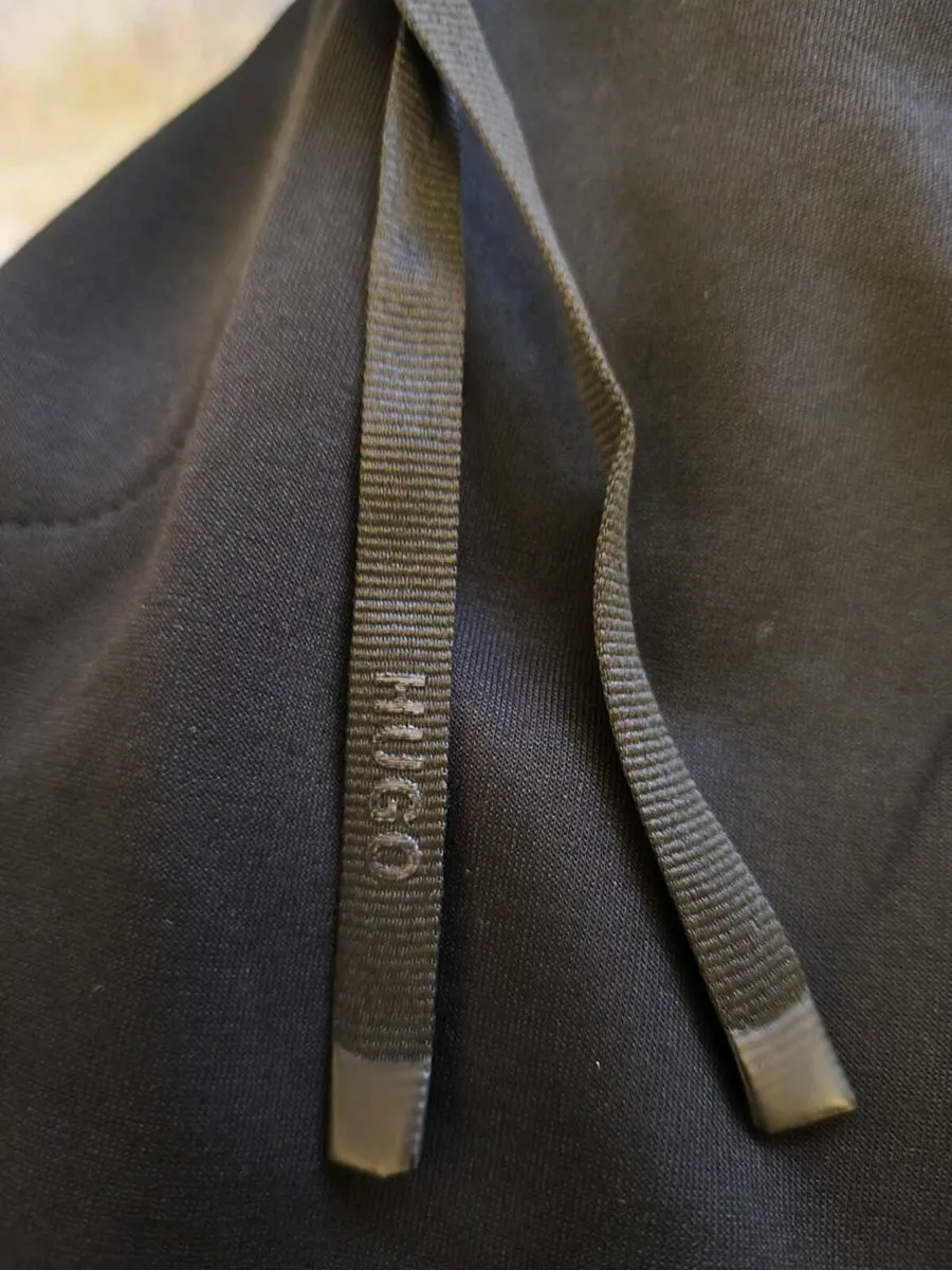 a tracksuit set - Image 4
