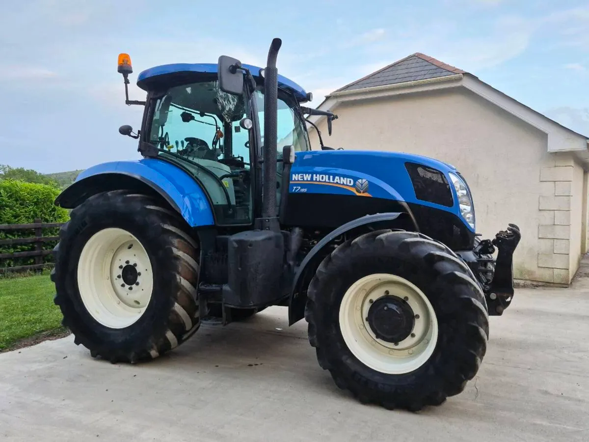 New Holland T7.185 R/C 2012 - Image 1