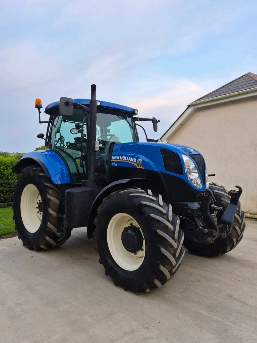 New Holland T7.185 R/C 2012 - Image 2