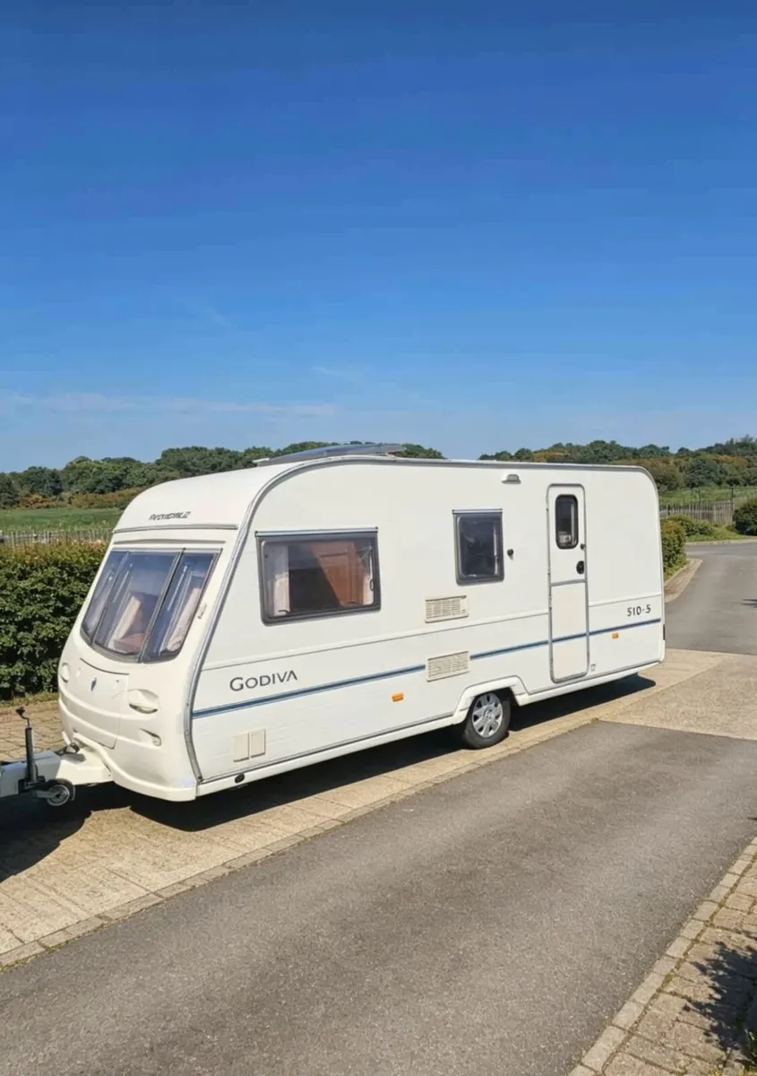 Avondale caravan - Image 2