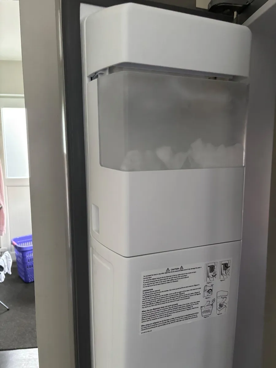 Below American Fridge Freezer - Image 3