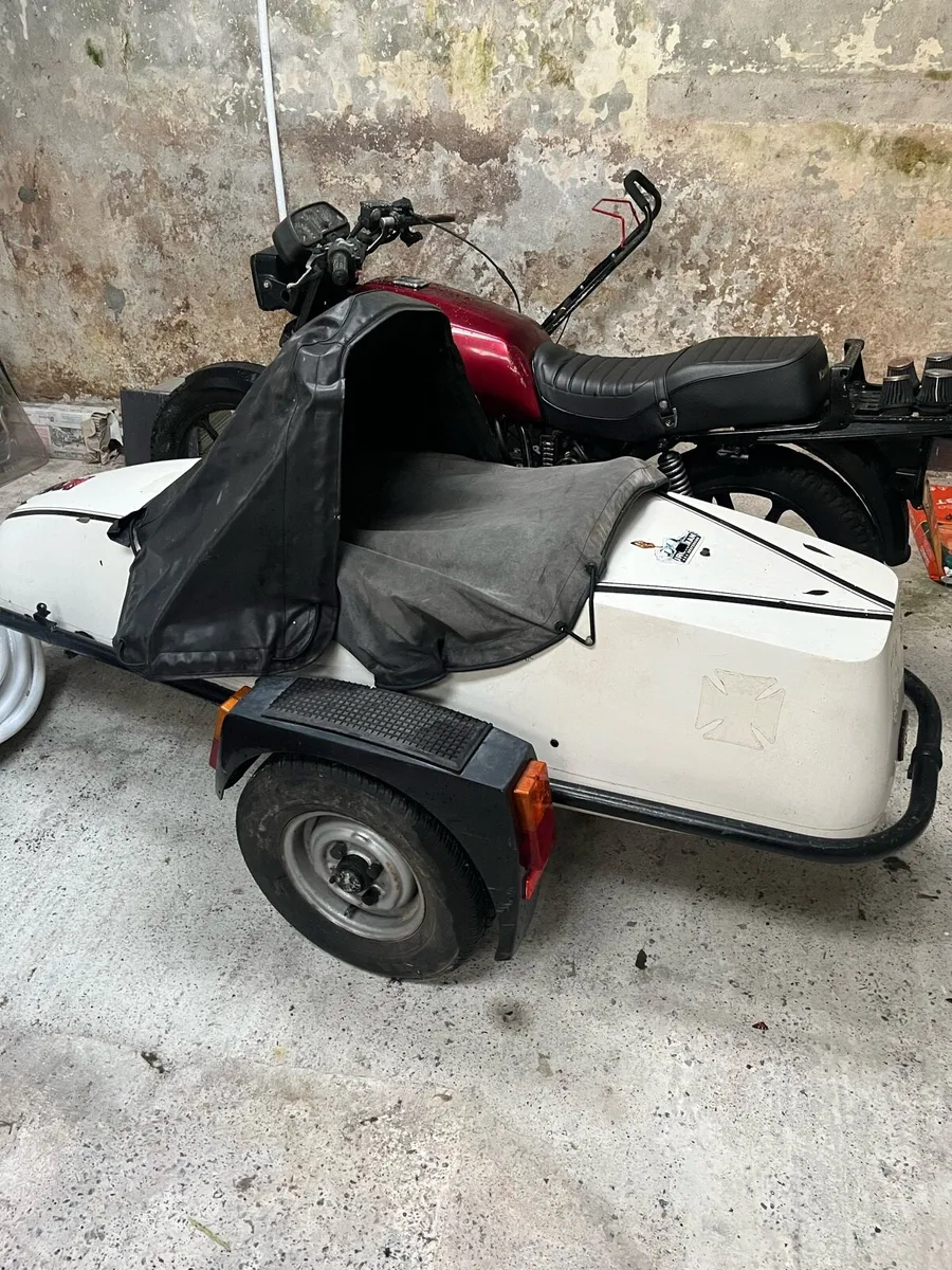 Kawasaki GT 550 - Image 3