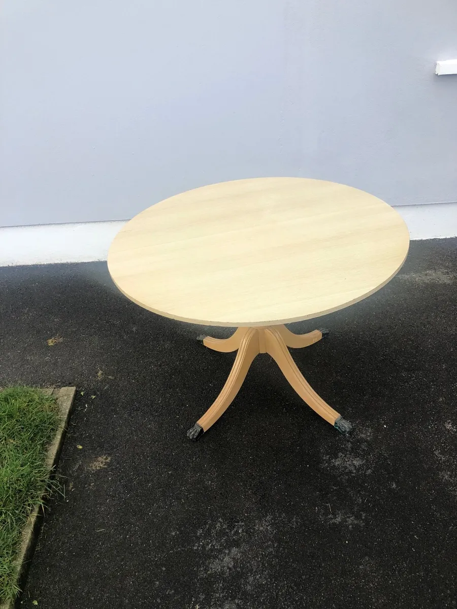 Kitchen table - Image 2