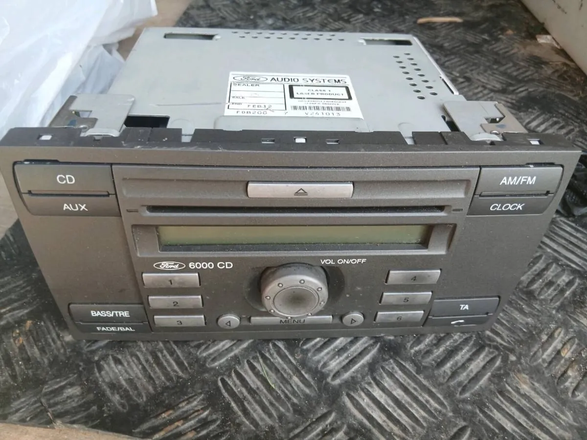 Ford focus radio - Image 1