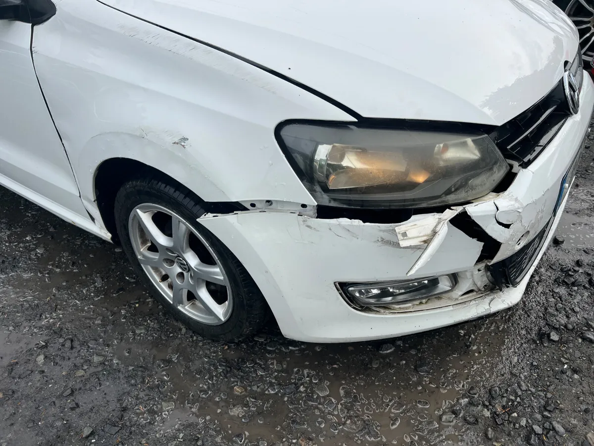 2012 Vw Polo 1.2 Diesel Drive Away  no offers - Image 4