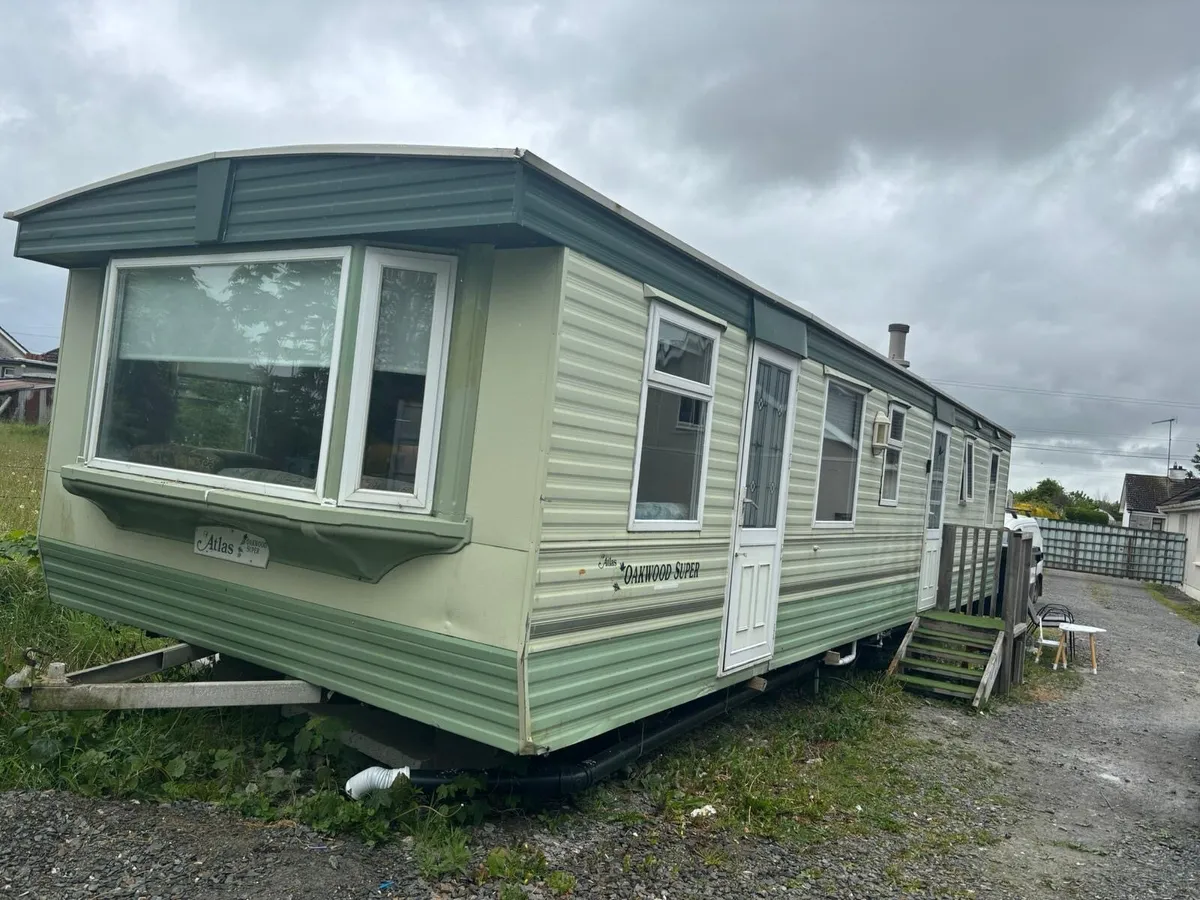 37X12ft atlas Oakwood super 3 bed - Image 1