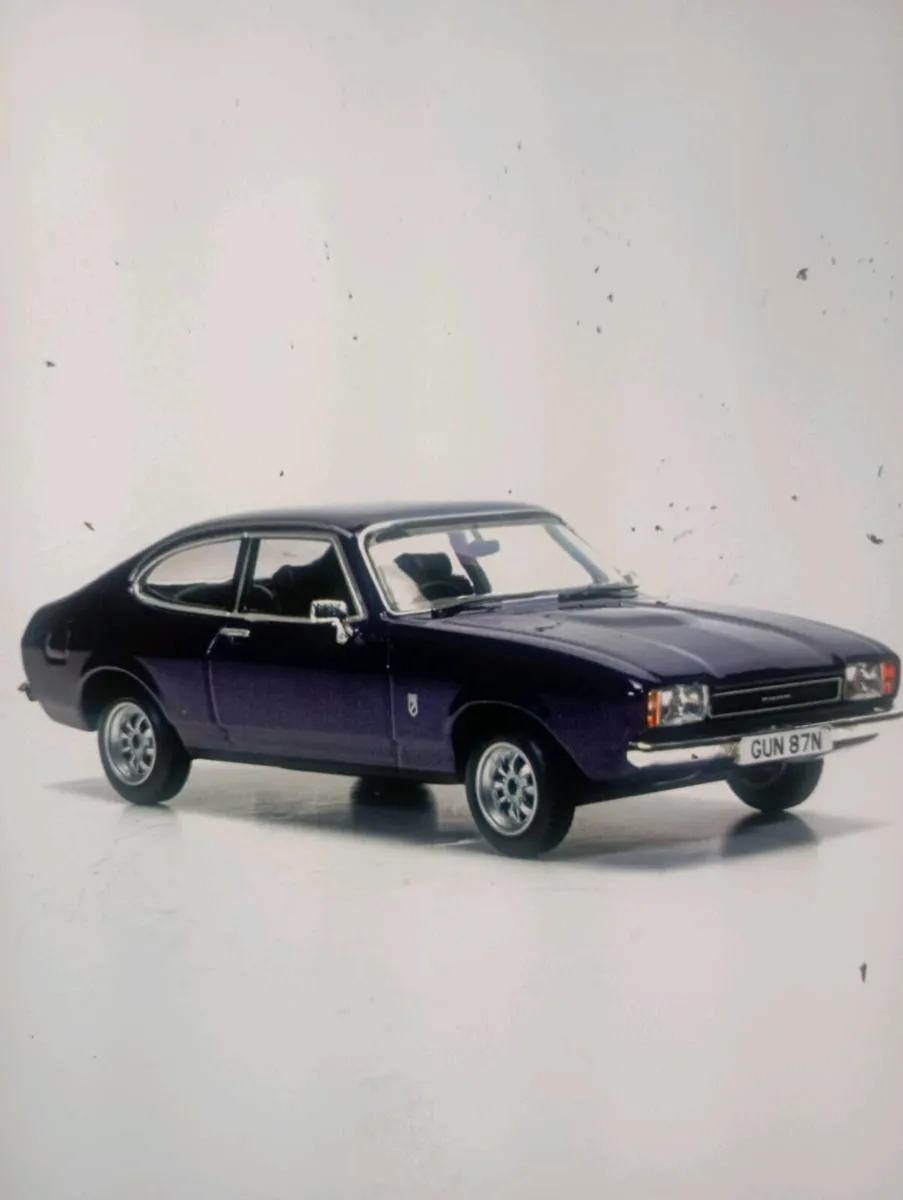 CORGI  FORD CAPRI MK2 1.6 XL PURPLE VELET DIECAST. - Image 4