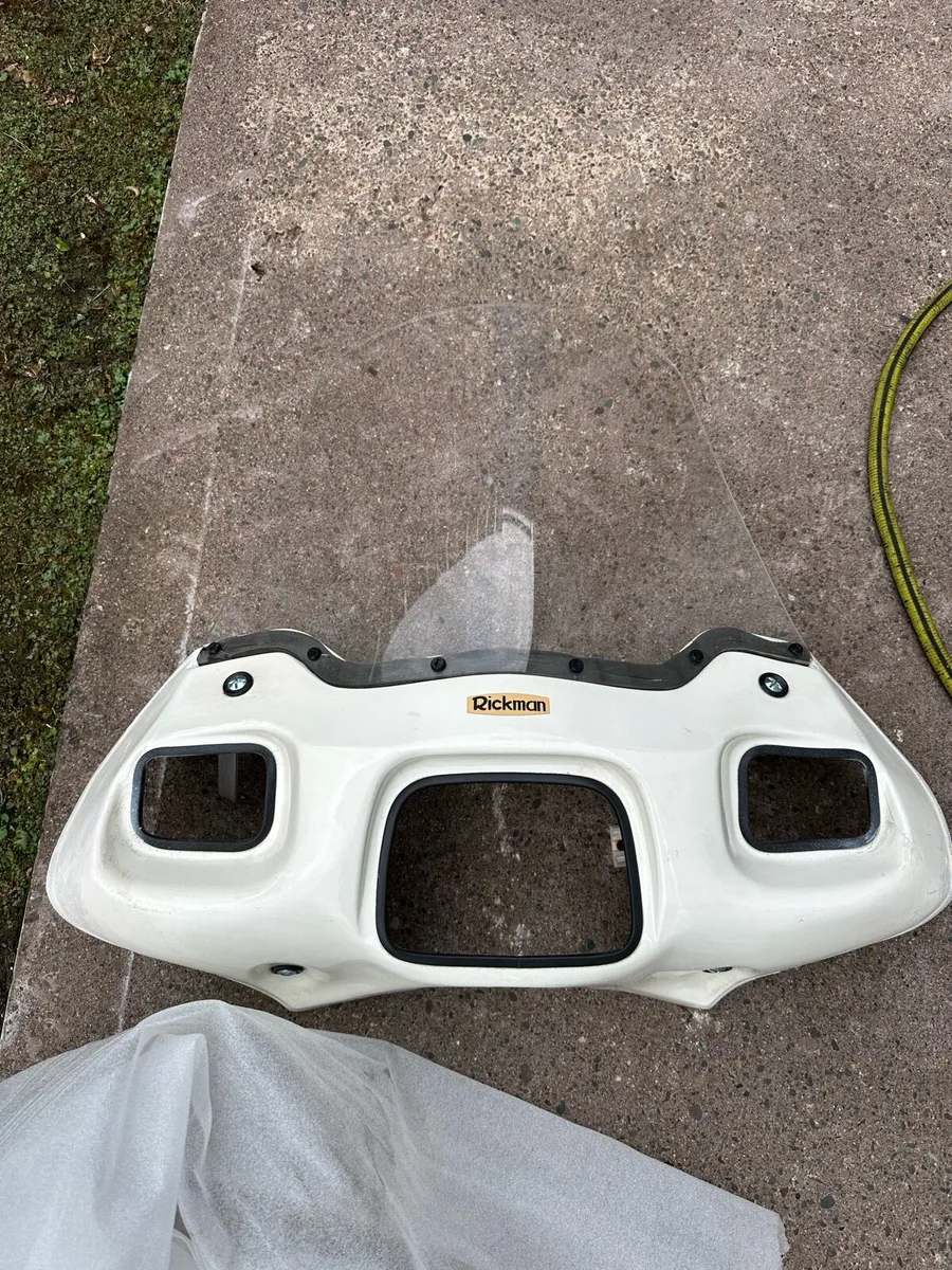Honda C90 Cub Rickman Screen & box - Image 1