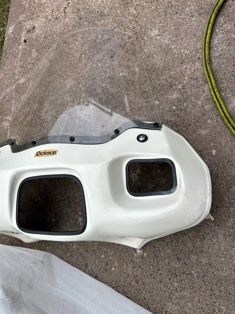 Honda C90 Cub Rickman Screen & box - Image 2