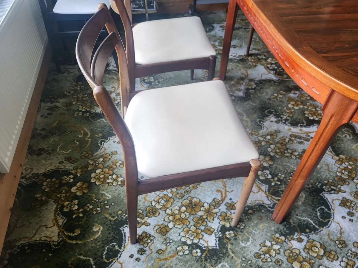 G Plan Dining table and chairs - Image 2