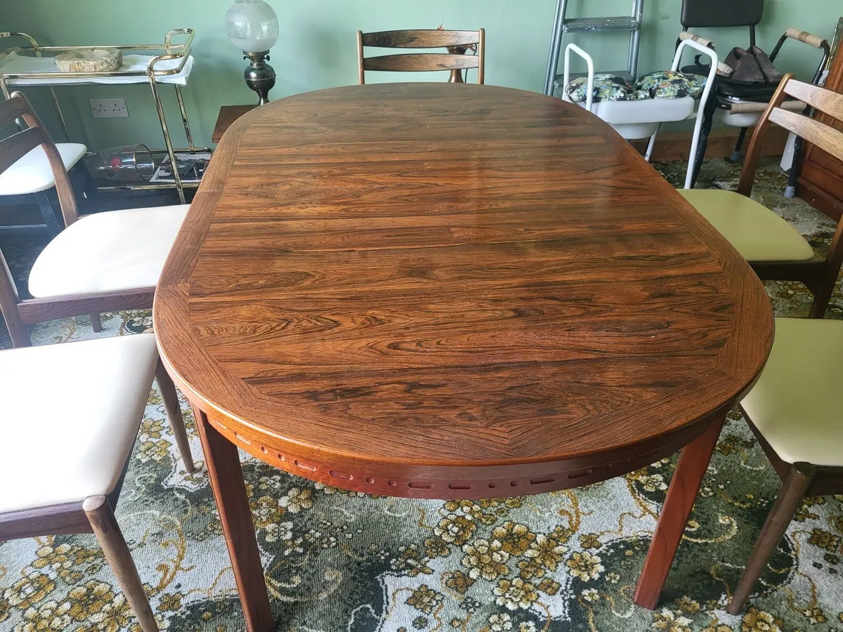 G Plan Dining table and chairs - Image 4
