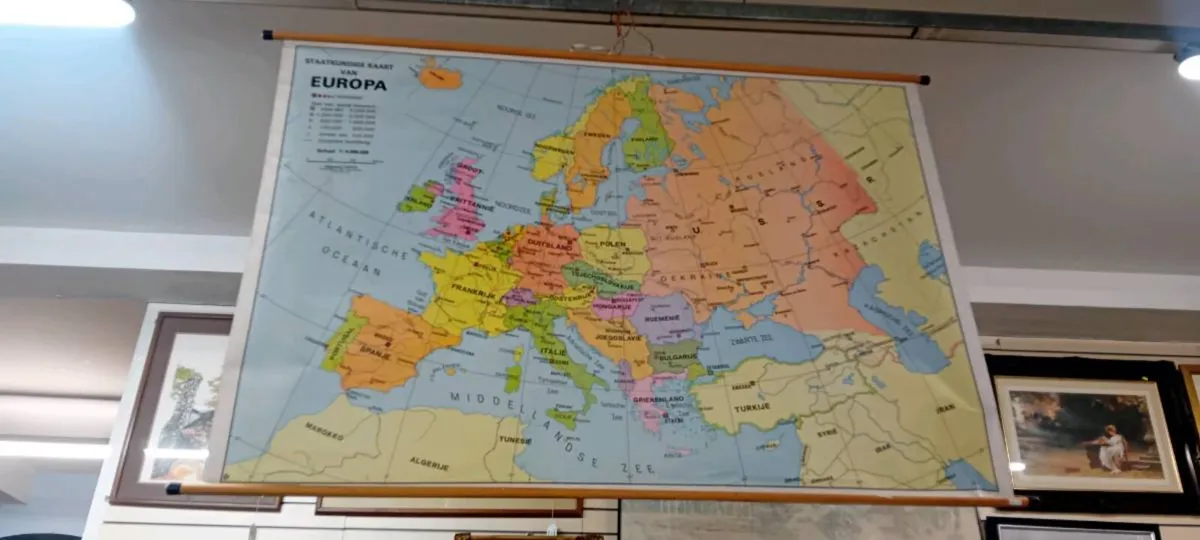 Large Vintage School World Map - Image 1