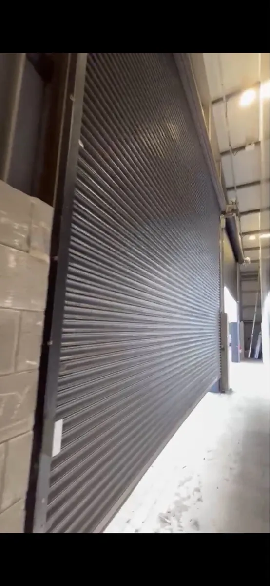 Roller door - Image 3