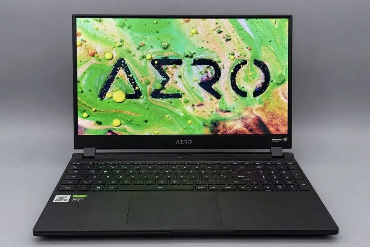 Creator/gaming laptop Gigabyte AERO 15 OLED YC  i9 / RTX 3080 / 4K OLED / 64GB RAM - Image 1